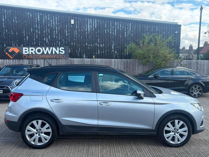 Seat Arona view 2