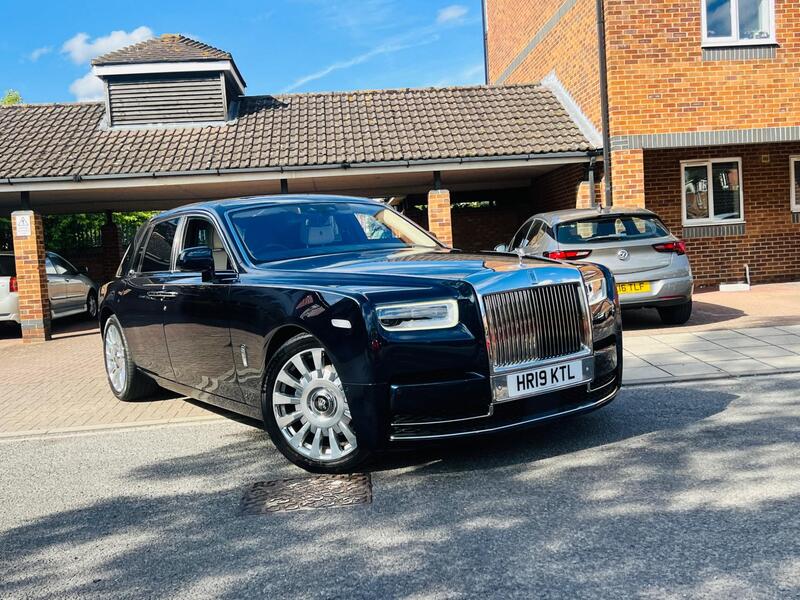 Rolls-Royce Phantom view 13