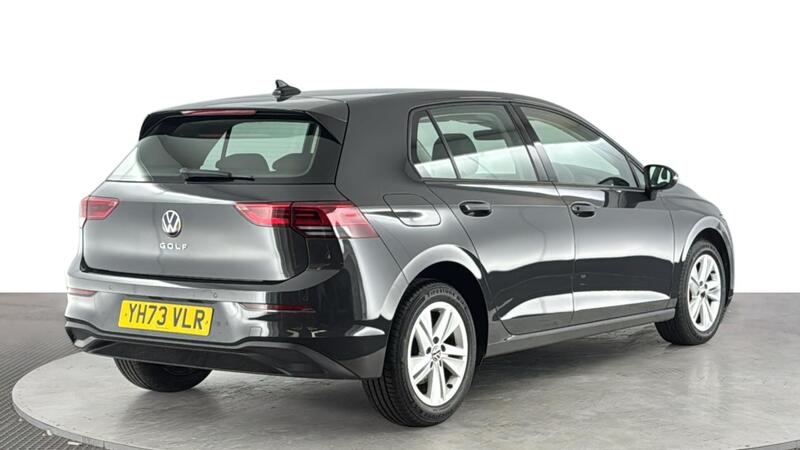 Volkswagen Golf view 4
