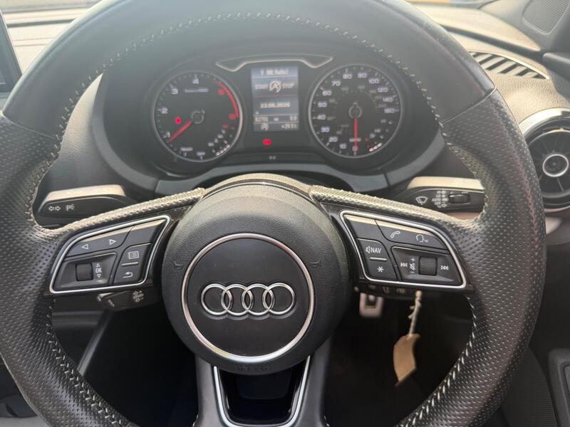 Audi A3 Cabriolet view 3