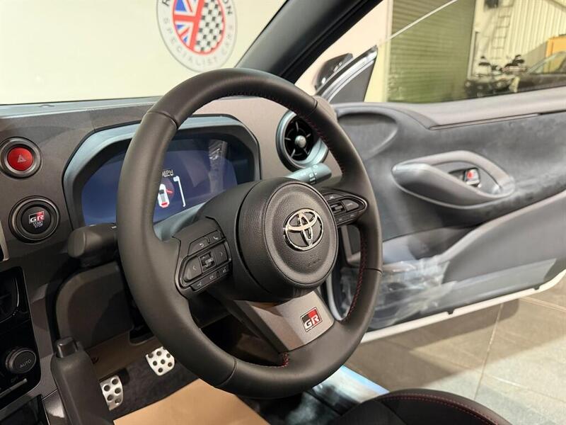 Toyota Yaris view 7