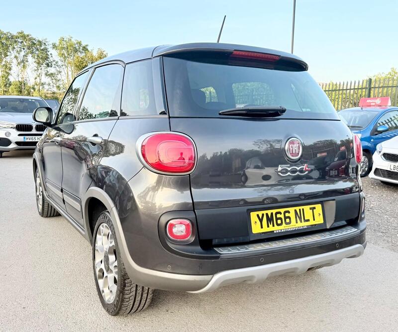 Fiat 500l view 4