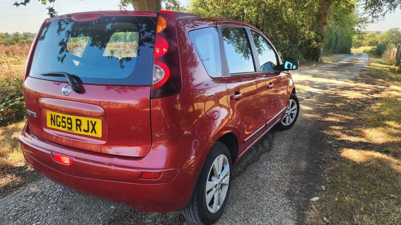 2010 Nissan Note — photo 9