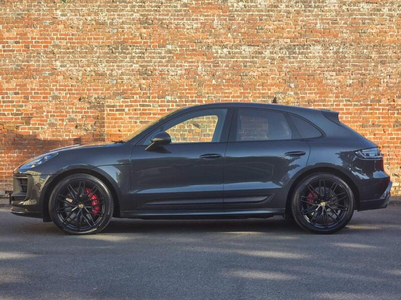Porsche Macan view 2