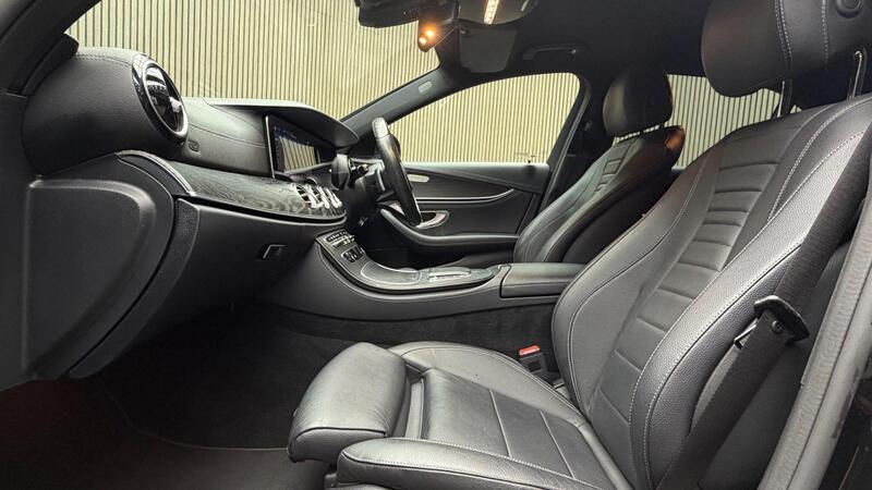 Mercedes-Benz E Class view 3