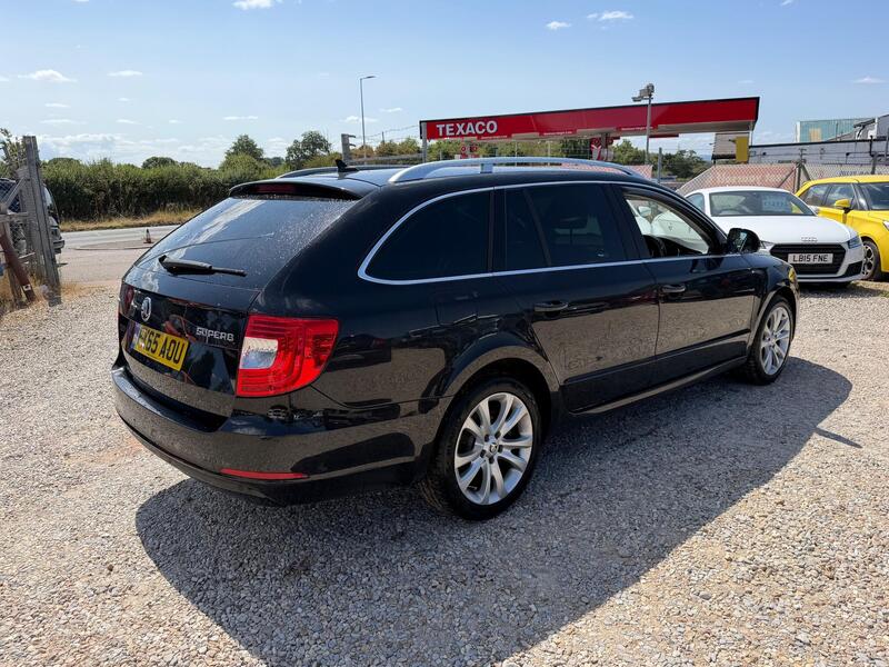 Skoda Superb view 7