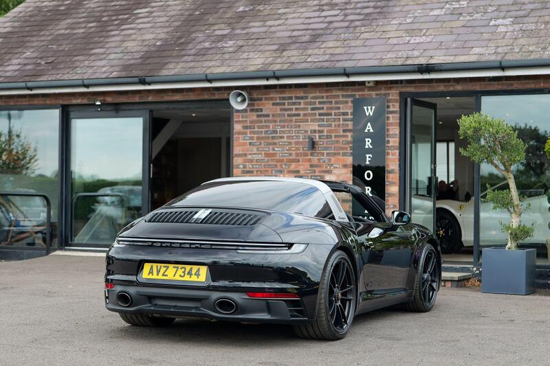Porsche 911 view 4