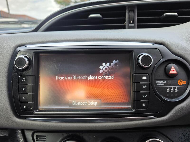 Toyota Yaris 1.33 Dual VVT-i Icon Euro 5 5dr Euro 5 thumbnail 25