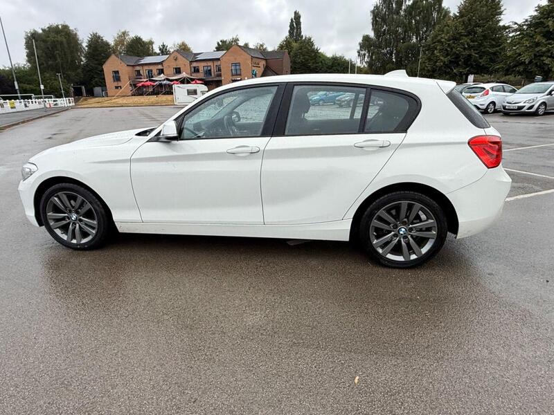 BMW 1 Series view 5