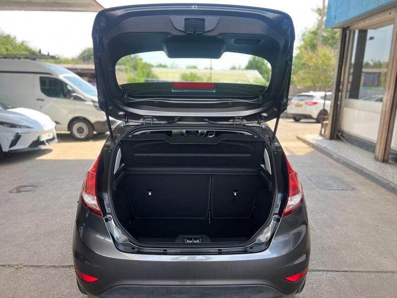 Ford Fiesta view 7