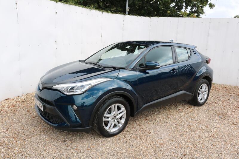 Toyota C-HR view 2