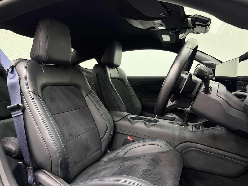 Ford Mustang view 2