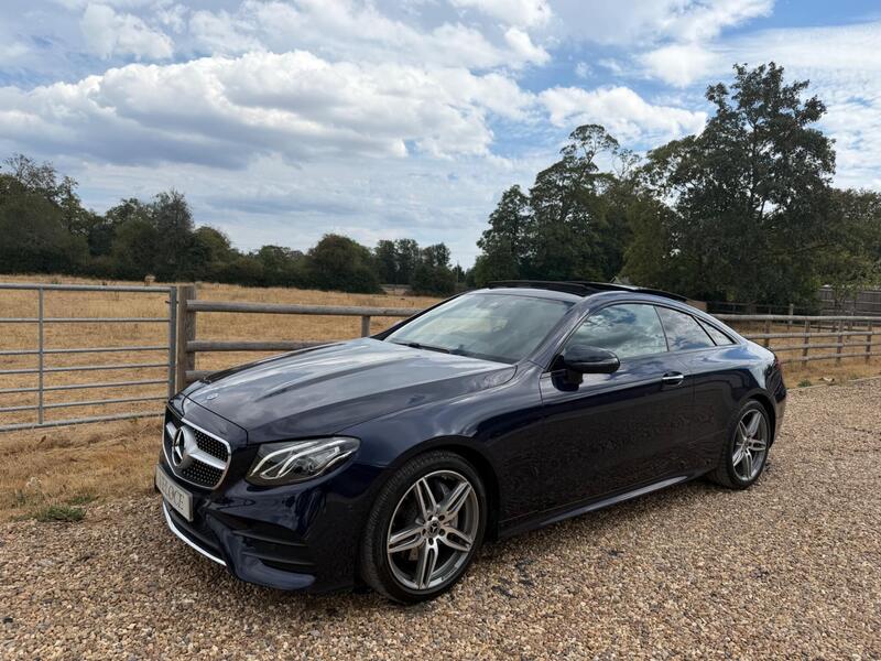 Mercedes-Benz E Class view 3