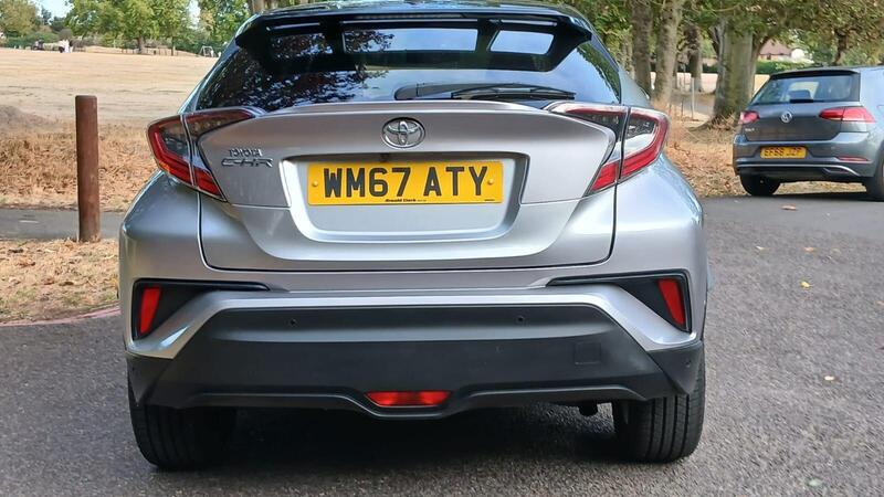 Toyota C-HR view 4