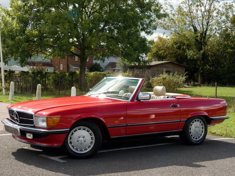 Mercedes-Benz SL view 4