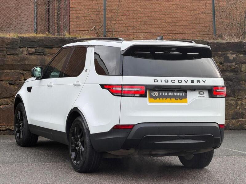 Land Rover Discovery view 5