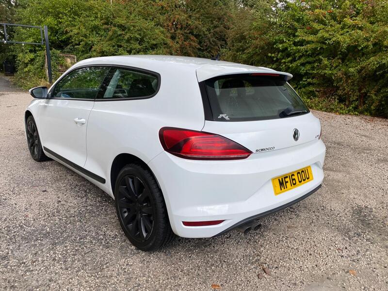 Volkswagen Scirocco view 4