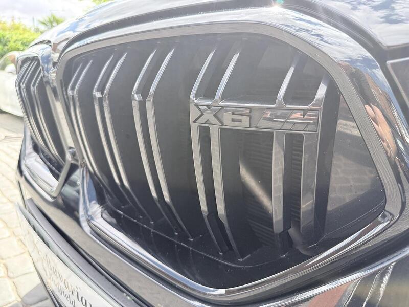 BMW X6 M view 3