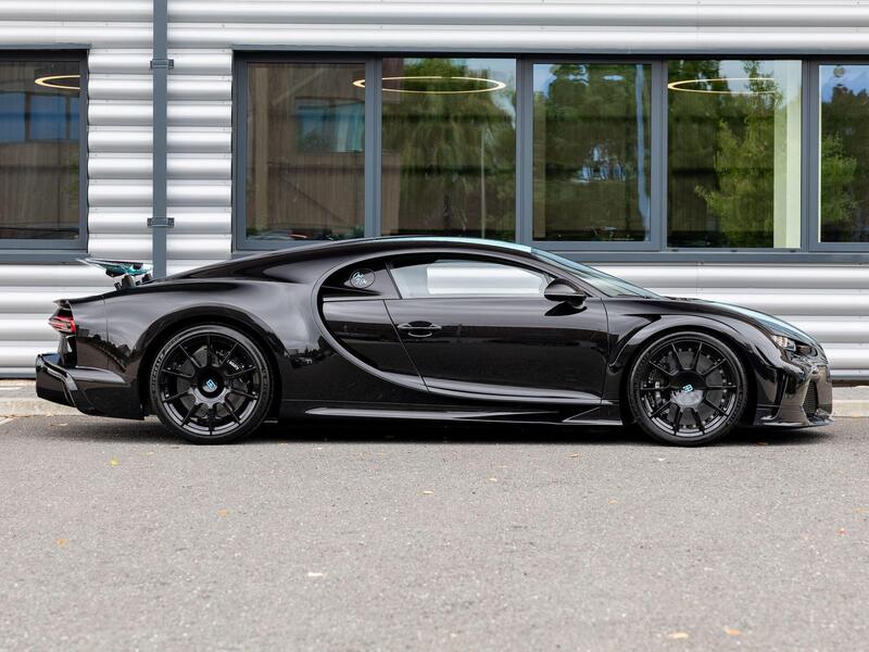 Bugatti Chiron view 2