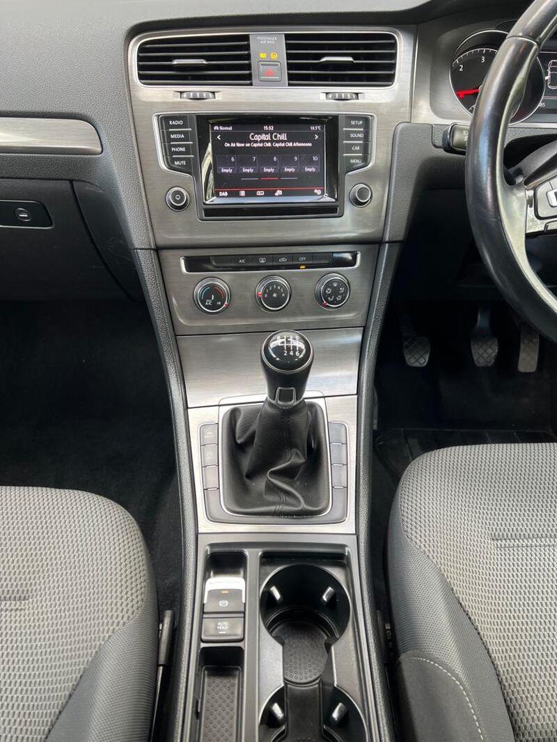 Volkswagen Golf view 22
