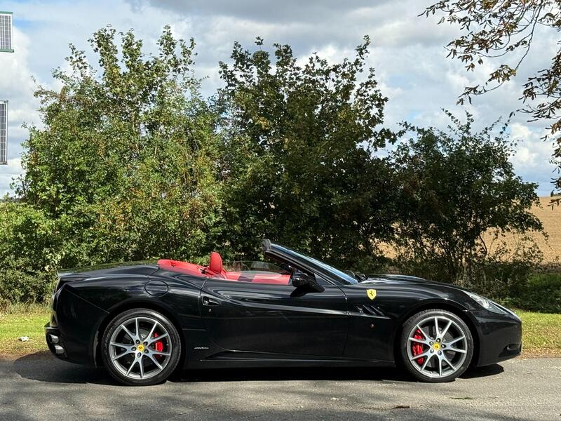 Ferrari California view 18