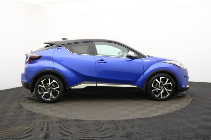 Toyota C-HR view 2