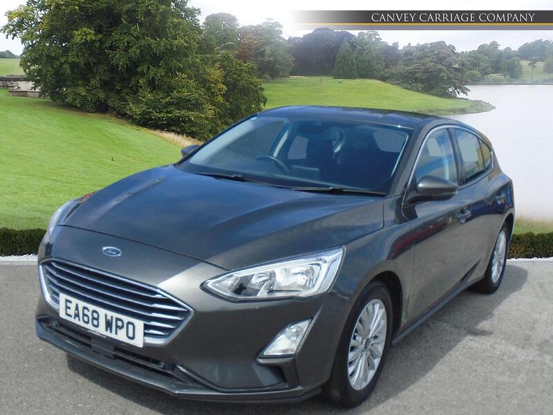Ford Focus view 2