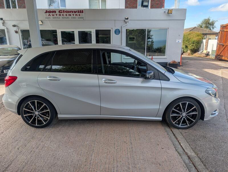 Mercedes-Benz B-Class view 7