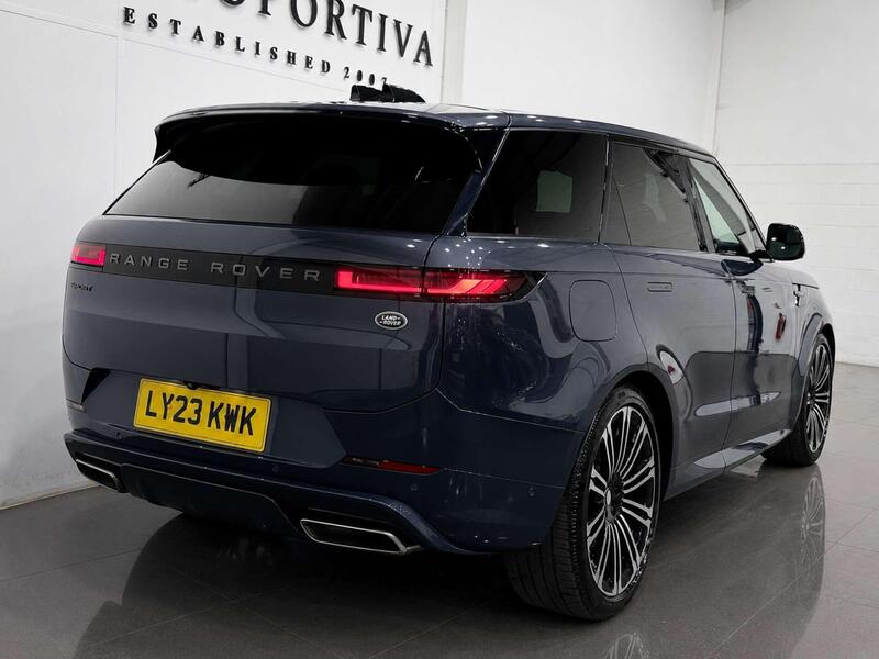 Land Rover Range Rover Sport view 5