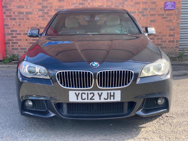 BMW 5 Series view 3