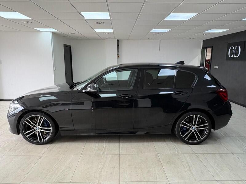 BMW 1 Series view 6