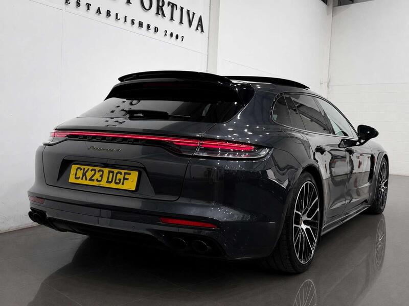 Porsche Panamera view 4