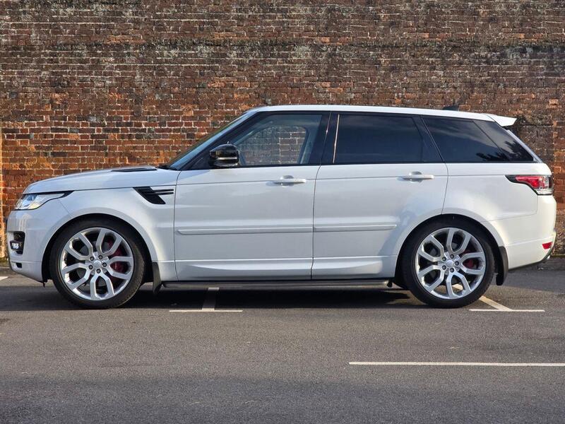Land Rover Range Rover view 2
