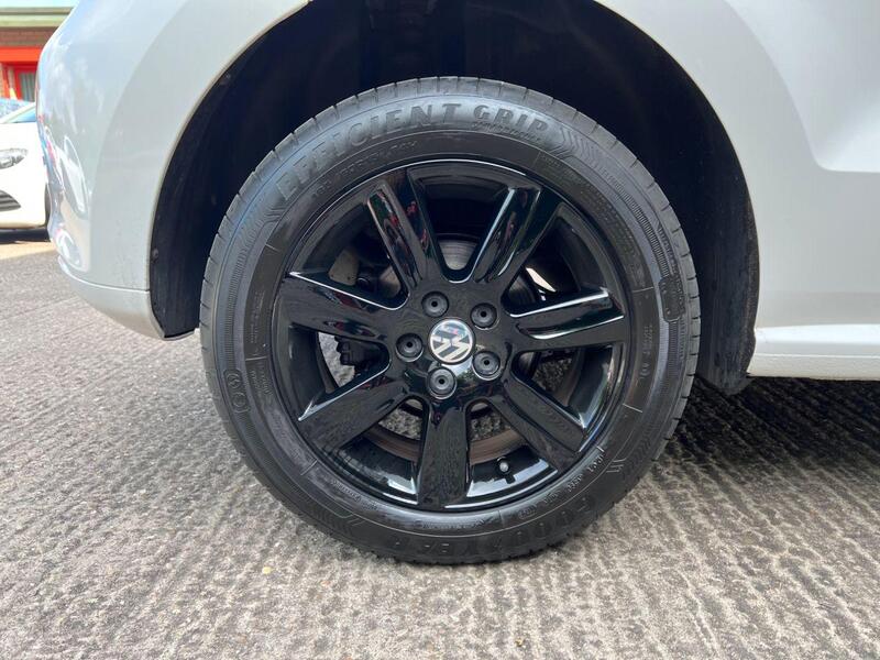 Volkswagen Polo view 22