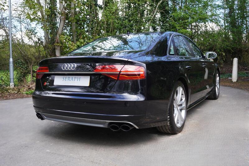 Audi Audi S8 view 5