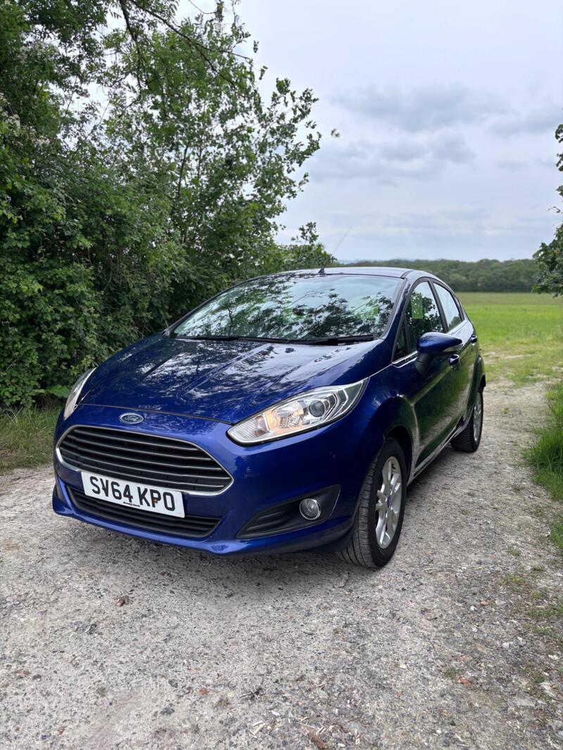 2014 Ford Fiesta — photo 4