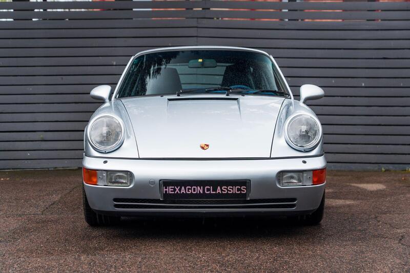 Porsche 911 view 6