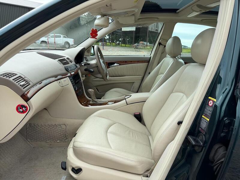 Mercedes-Benz E Class view 6