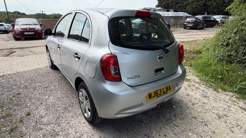 2013 Nissan Micra — photo 4