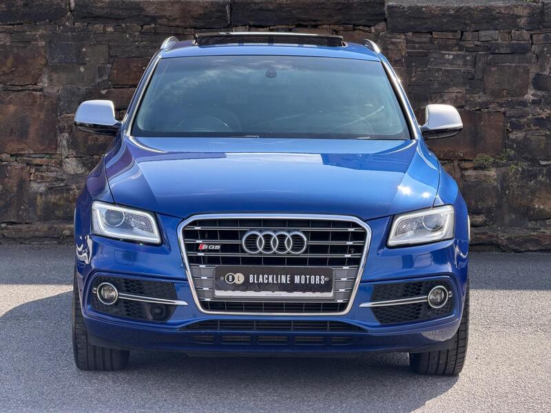 Audi SQ5 view 2