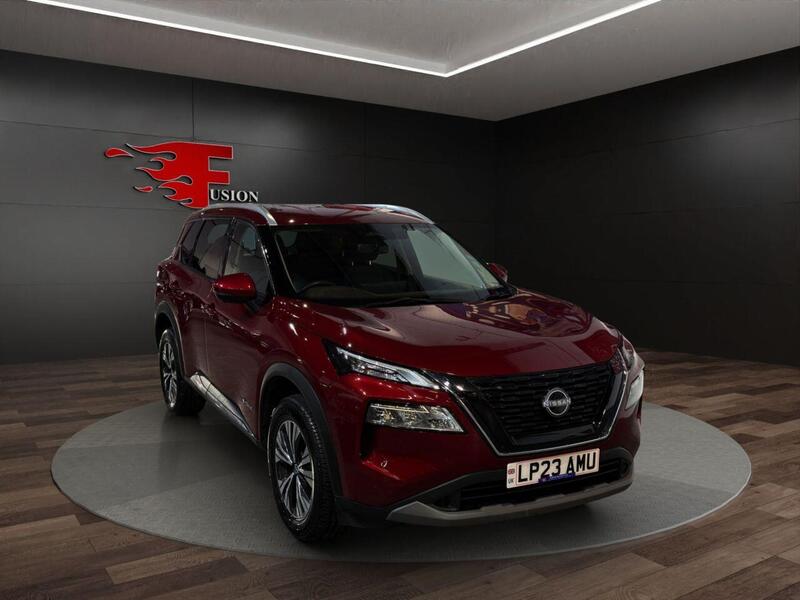 Nissan X-Trail view 3
