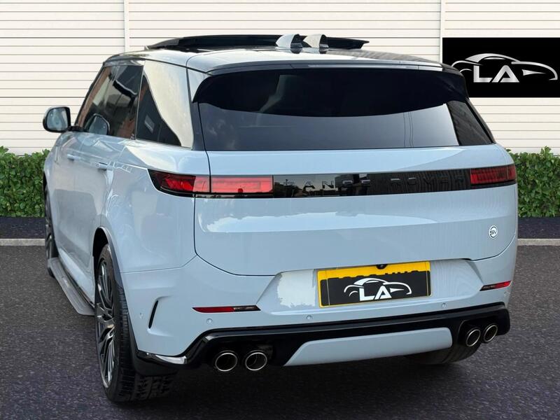 Land Rover Range Rover Sport view 6