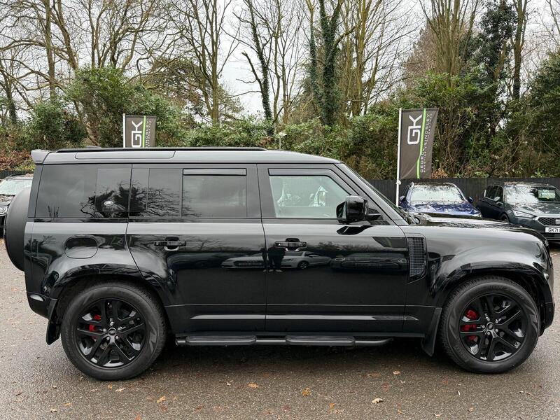 Land Rover Defender view 5