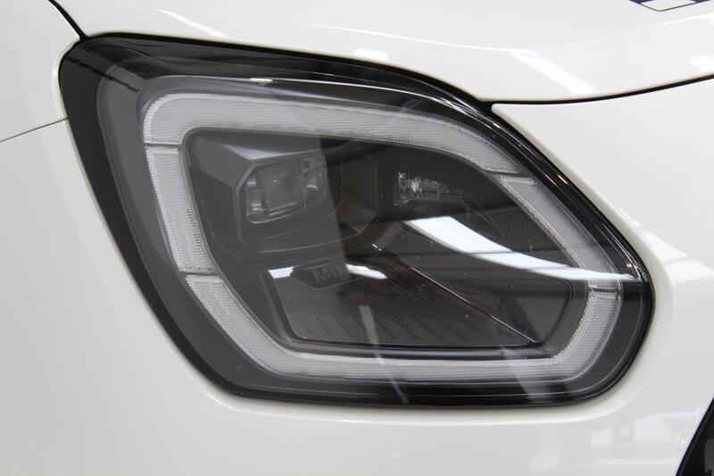 2024 MINI Electric Countryman in White — image 48 of 90