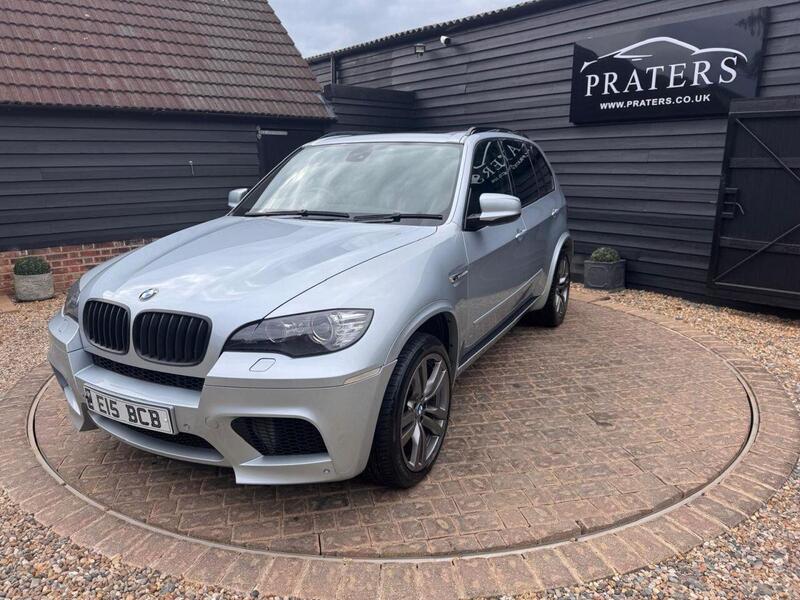 BMW X5 M view 2