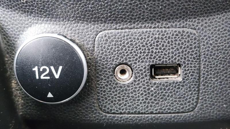 2012 Ford Fiesta — photo 33