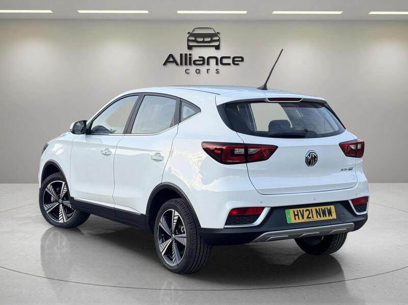 MG MG ZS view 3