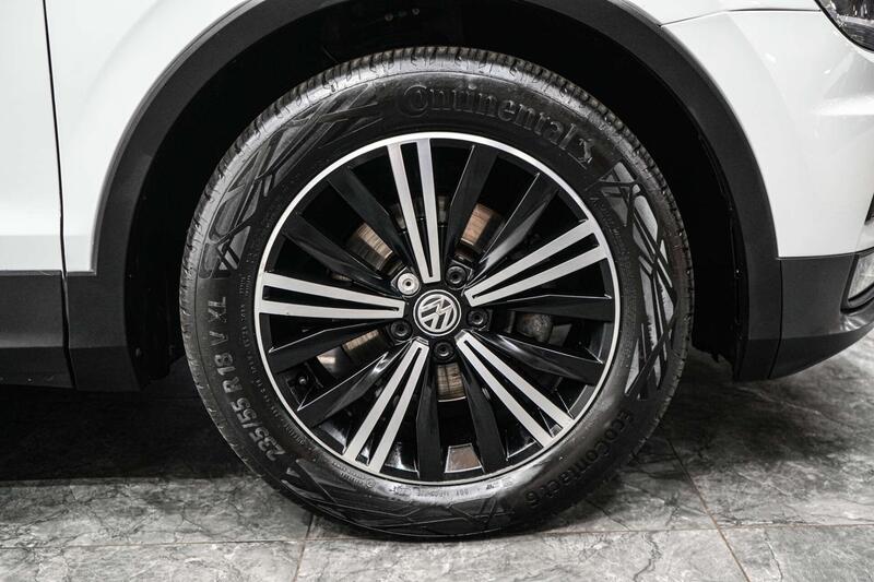 Volkswagen Tiguan view 7