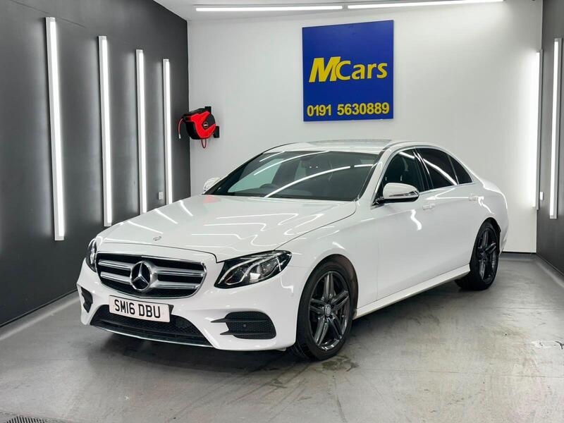 Mercedes-Benz E-Class view 3