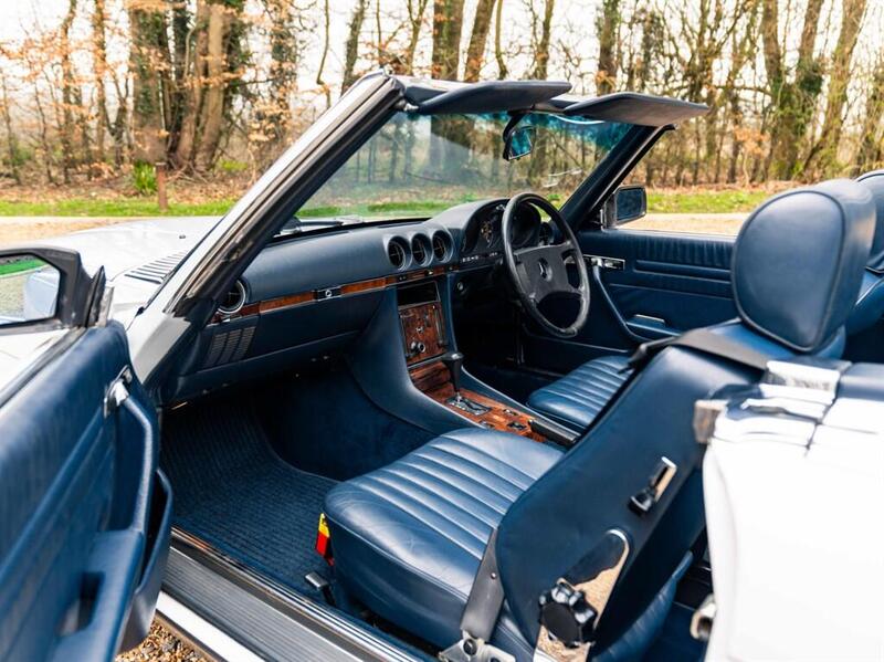 Mercedes-Benz SL view 7